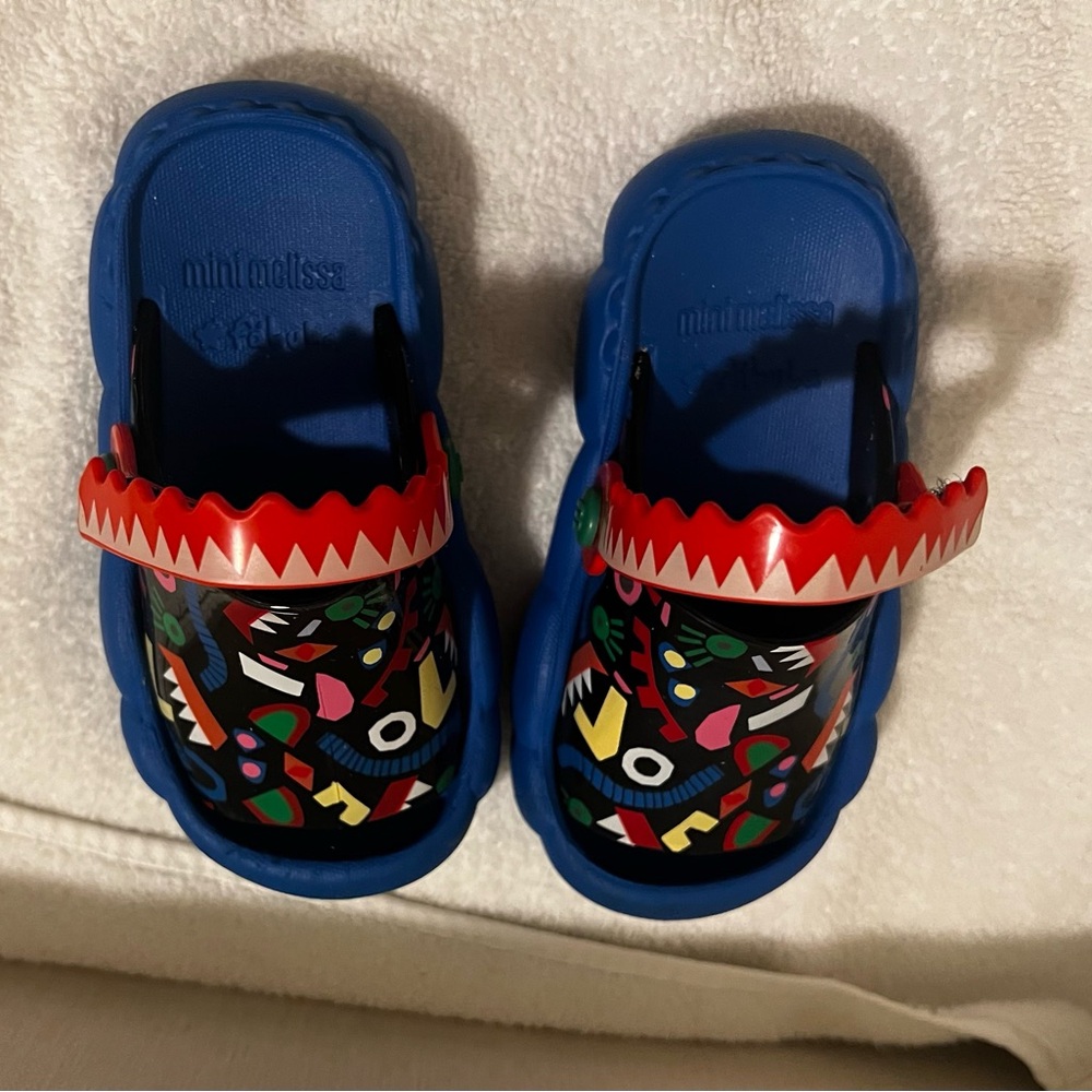 Mini Melissa + Fabula Kids Blue Multicolor Sandals size 8